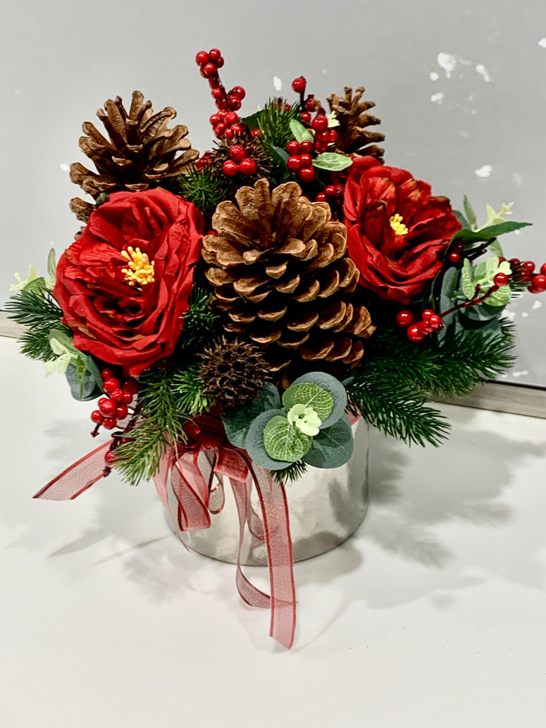 Christmas silver SILK pot display