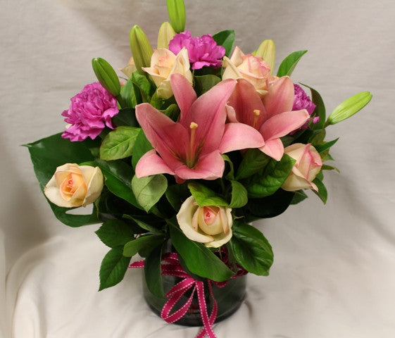 Posy Vase of a pink mix flowers