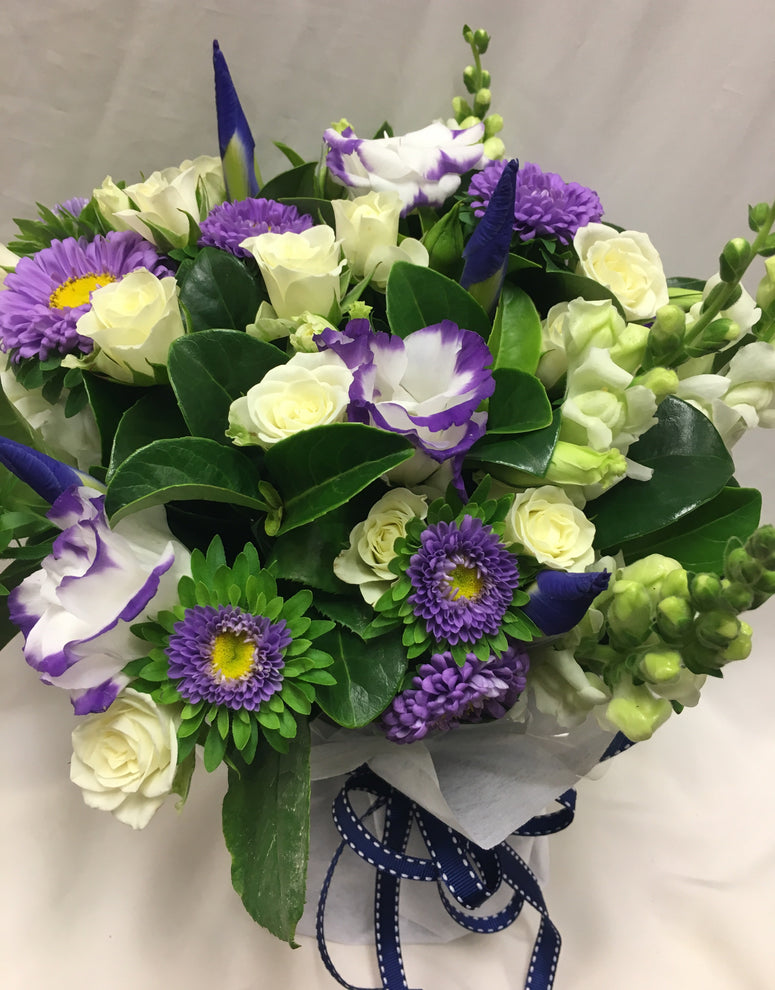 Posy Pot of whites, blue and purples